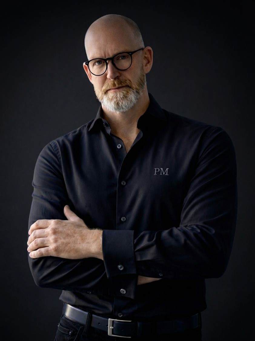 Detektiv-paul-malberg-Volljurist-Detektei vor der Kamera