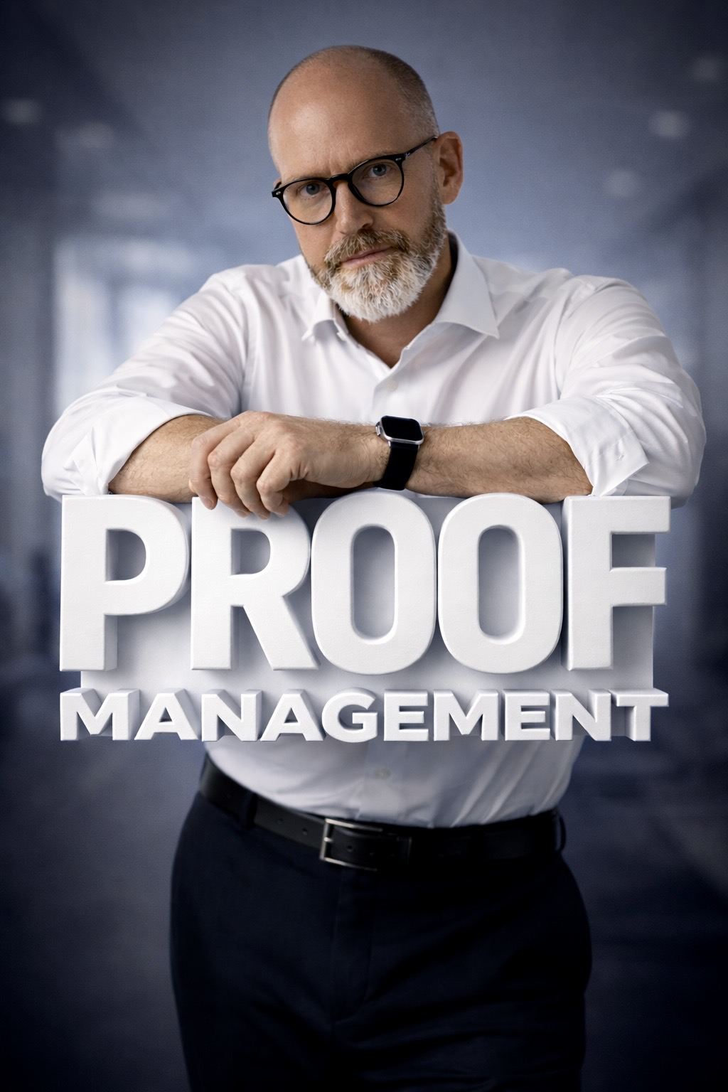 Detektiv Paul Malberg von der Detektei PROOF-MANAGEMENT hinter dem Schriftzug von PROOF-MANAGEMENT